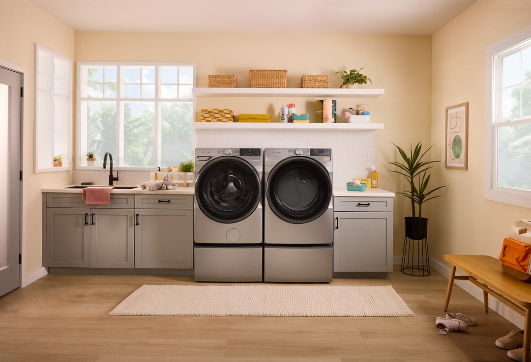 Whirlpool - 4.5 Cu. Ft. High Efficiency Smart Front Load Washer with FreshFlow Vent System - Radiant Silver_17