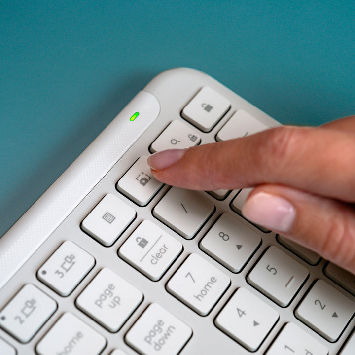 Logitech - K950 Signature Slim Full-size Wireless Keyboard for Windows and Mac with Quiet Typing - Off-White_7