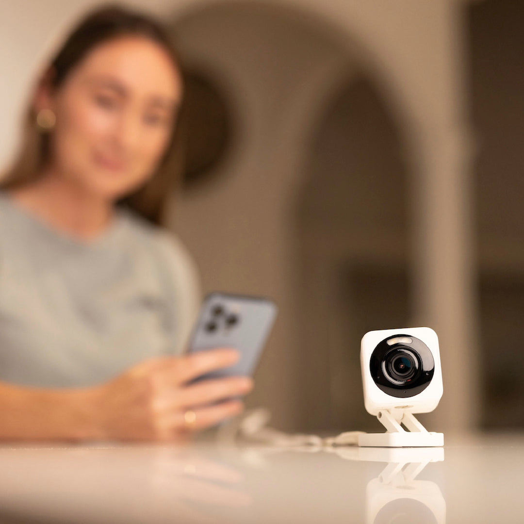 Wyze Cam V4 2.5k QHD WiFi, Indoor/Outdoor, Wired Security Camera with Color Night Vision - White - White_8