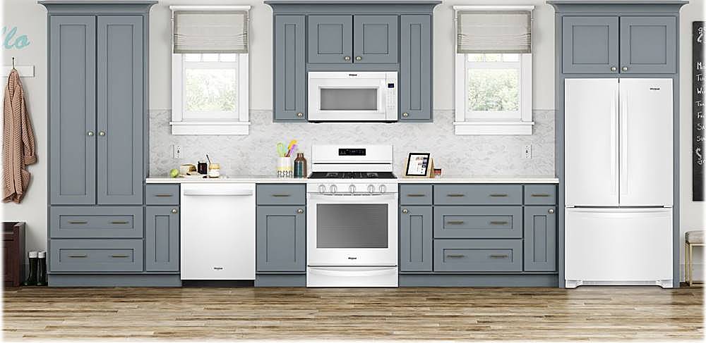 Whirlpool - 5.8 Cu. Ft. Self-Cleaning Freestanding Gas Convection Range - White_7