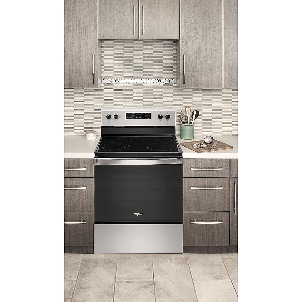 Whirlpool - 5.3 Cu. Ft. Freestanding Electric Range with Steam-Cleaning and Frozen Bake™ - Stainless Steel_9