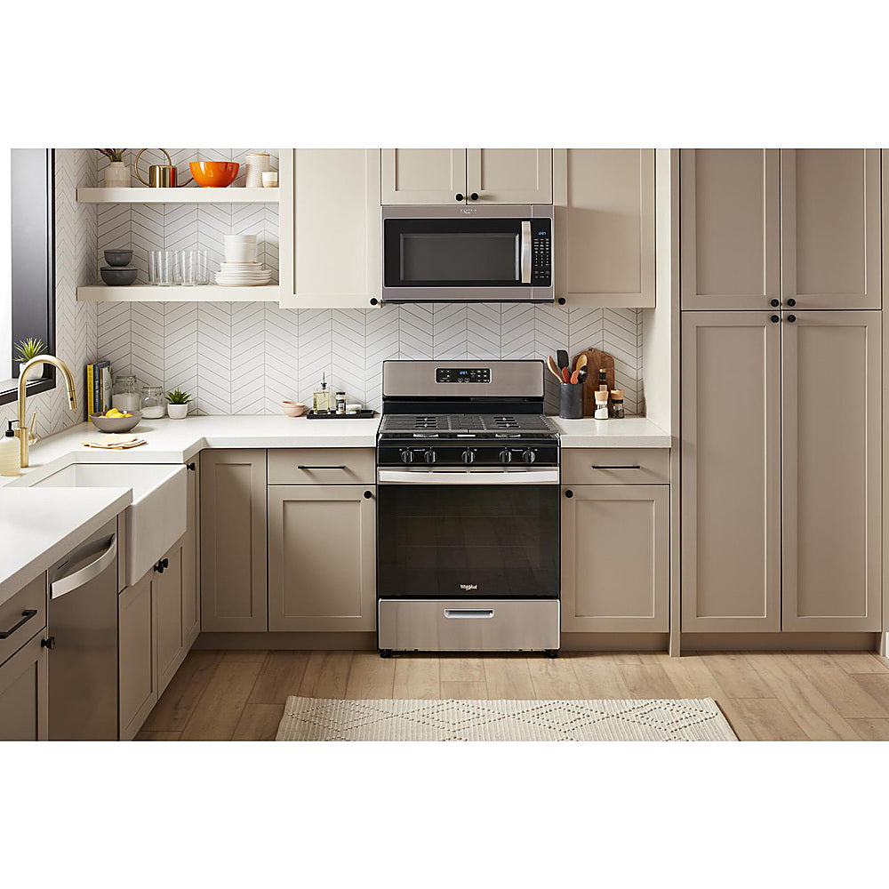 Whirlpool - 5.1 Cu. Ft. Freestanding Gas Range with Edge to Edge Cooktop - Stainless Steel_10