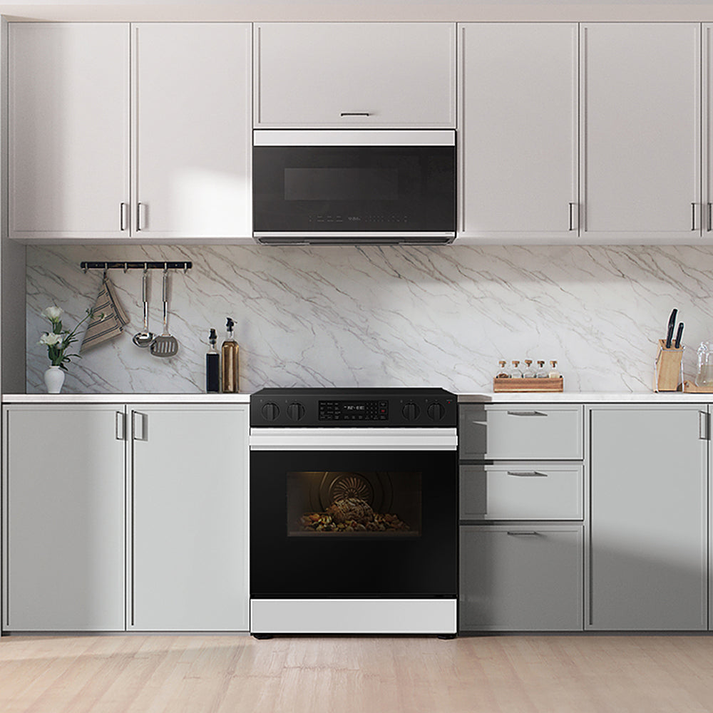 Samsung - OPEN BOX Bespoke 6.3 Cu. Ft. Slide-In Electric Range with Air Fry - White Glass_1