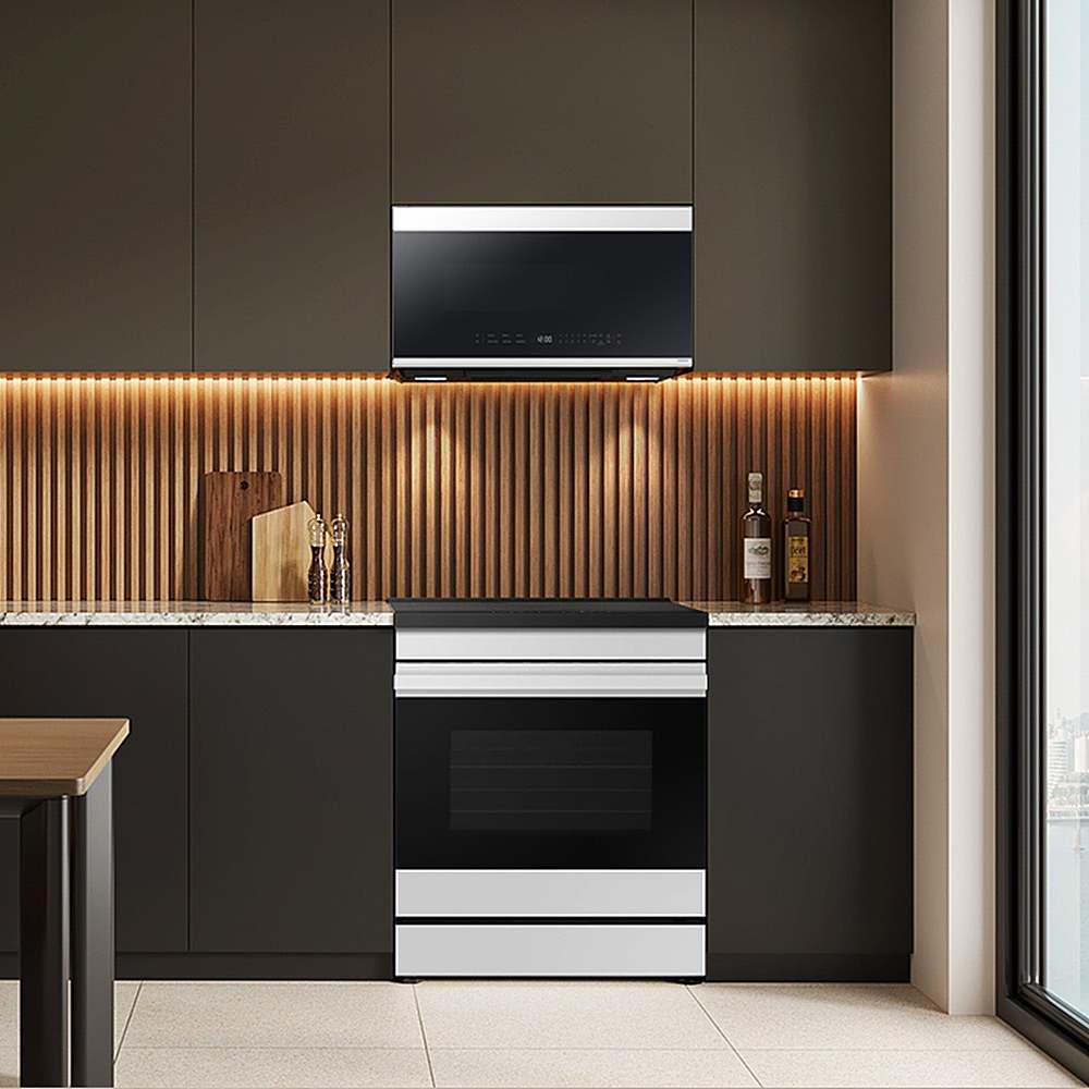 Samsung - OPEN BOX Bespoke 6.3 Cu. Ft. Slide-In Electric Induction Range with Ambient Edge Lighting - White Glass_1