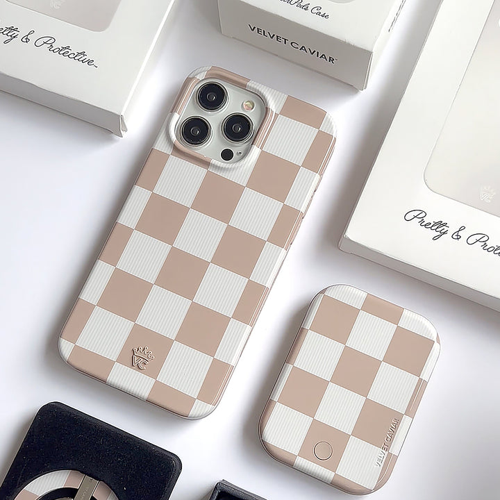 Velvet Caviar - Checkered MagSafe iPhone 15 Pro Case - Nude_1
