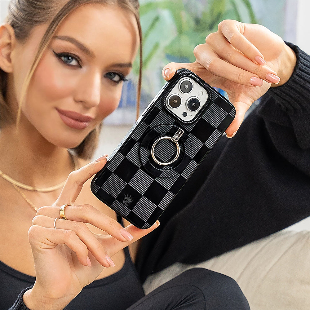 Velvet Caviar - Checkered MagSafe iPhone 15 Pro Case - Noir Vibe_3