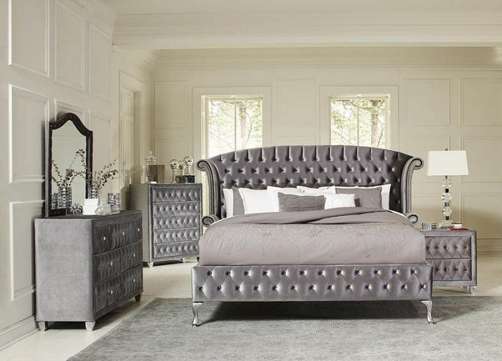 Deanna Eastern King Tufted Upholstered Bed Grey_0