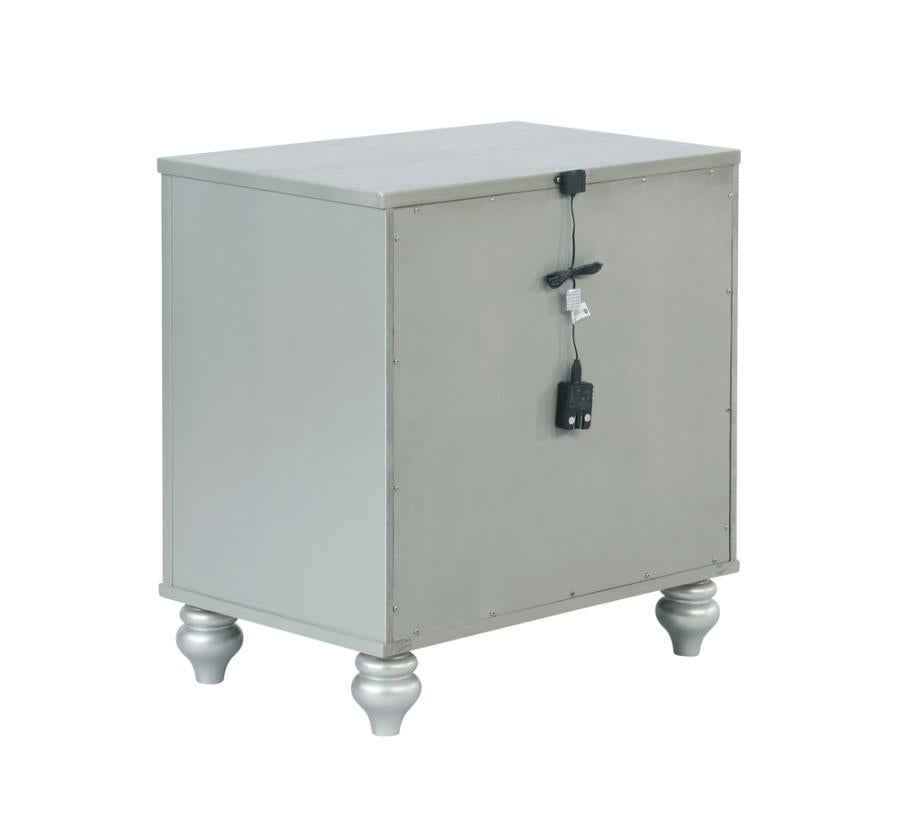 Gunnison 2-drawer Nightstand Silver Metallic_7