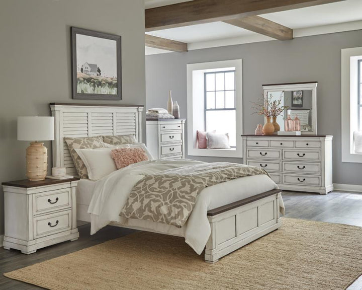 Hillcrest Eastern King Panel Bed White_1