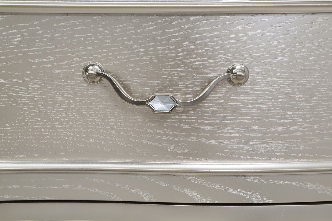 Evangeline 9-drawer Dresser with Mirror Silver Oak_11