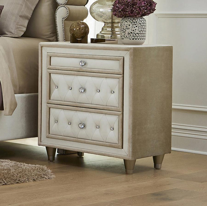 Antonella 3-drawer Upholstered Nightstand Ivory and Camel_0