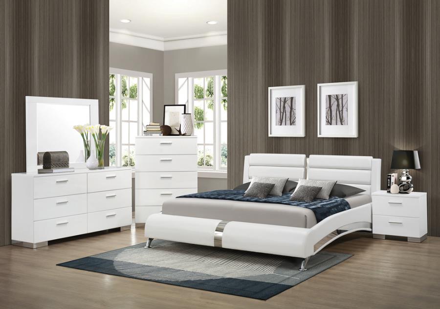 Jeremaine Queen Upholstered Bed White_1