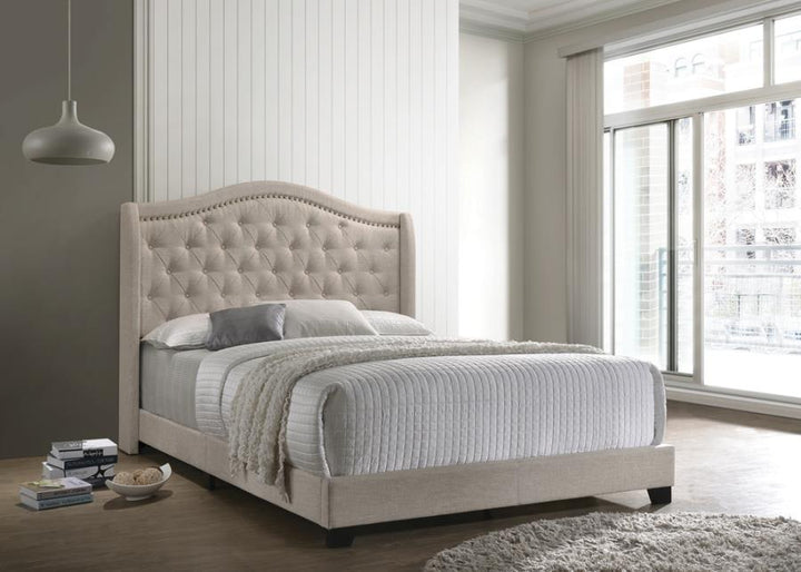 Sonoma Camel Back Queen Bed Beige_0