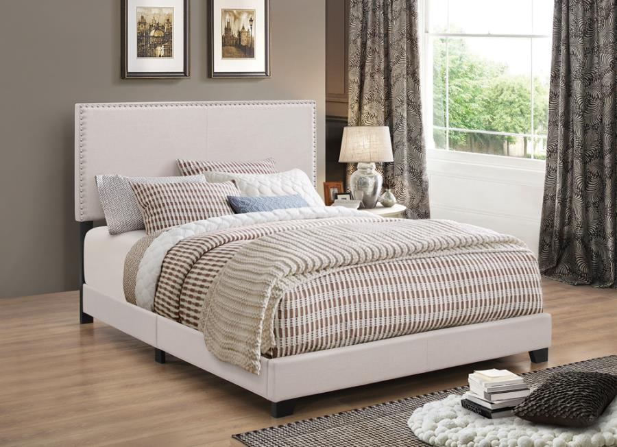 Boyd Full Upholstered Bed with Nailhead Trim Ivory_0