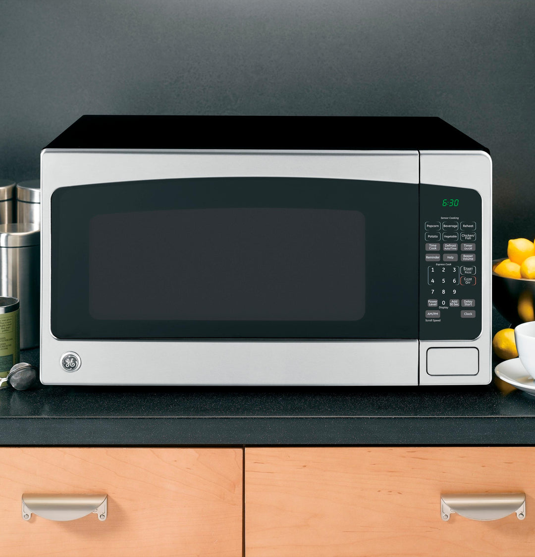 GE - 2.0 Cu. Ft. Full-Size Microwave - Stainless steel_4
