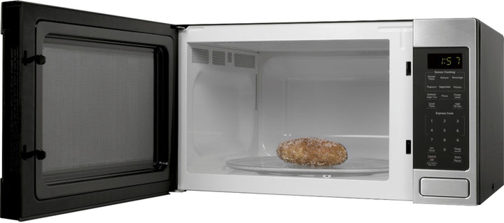 GE - 1.6 Cu. Ft. Microwave with Sensor Cooking - Stainless steel_4