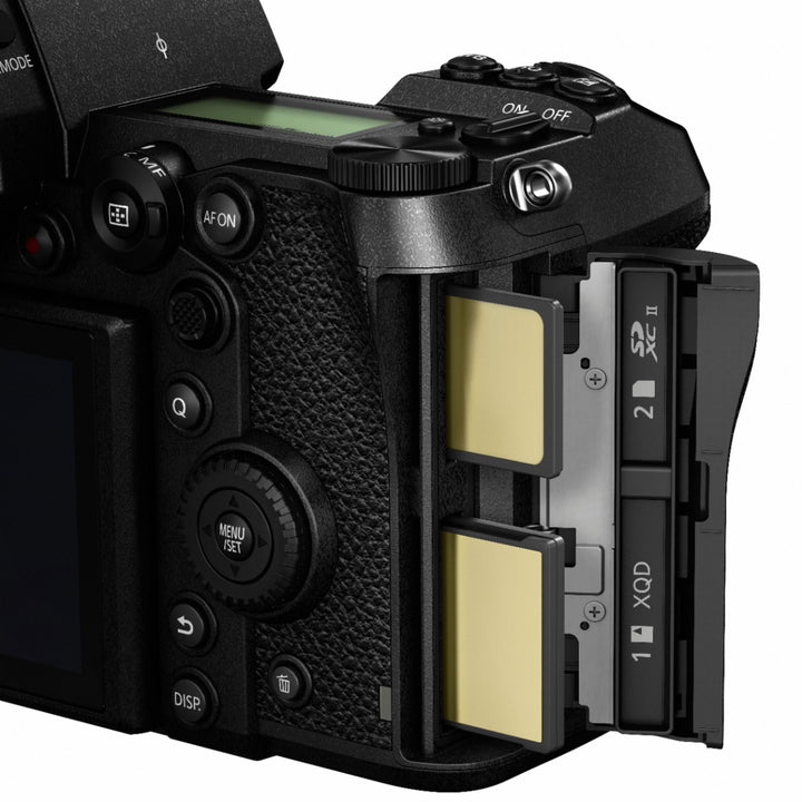 Panasonic - LUMIX S1R Mirrorless Camera (Body Only) - Black_10