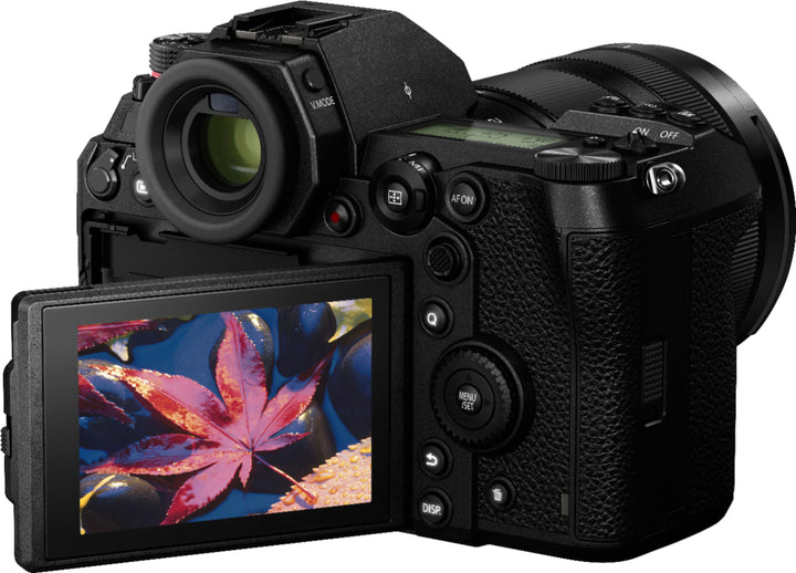 Panasonic - LUMIX S1 Mirrorless Full-Frame 4K Photo Digital Camera with 24-105mm F4 L-Mount Lens - Black_3
