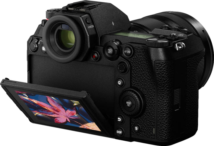 Panasonic - LUMIX S1 Mirrorless Full-Frame 4K Photo Digital Camera with 24-105mm F4 L-Mount Lens - Black_4