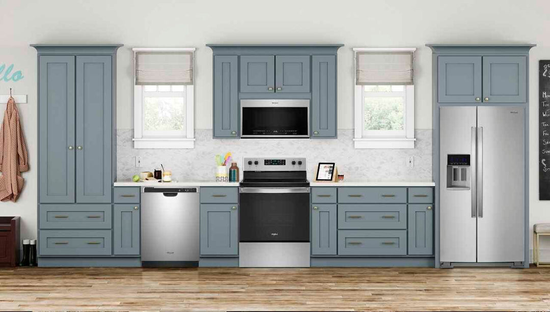 Whirlpool - 5.3 Cu. Ft. Freestanding Electric Range with Steam-Cleaning and Frozen Bake™ - Stainless steel_8