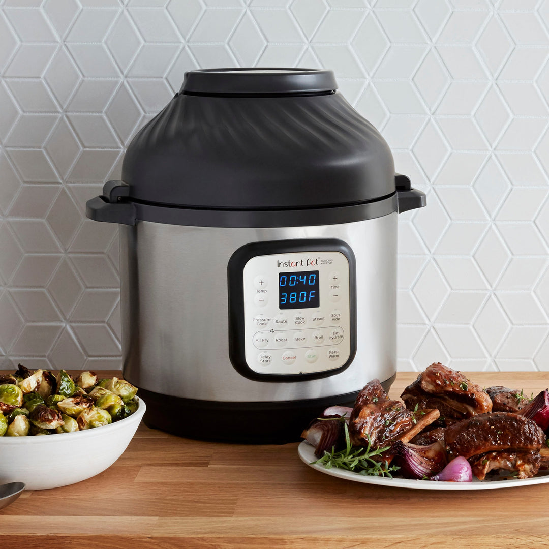 Instant Pot - 8 Quart Duo Crisp 11-in-1 Electric Pressure Cooker with Air Fryer - Stainless Steel/Silver_4