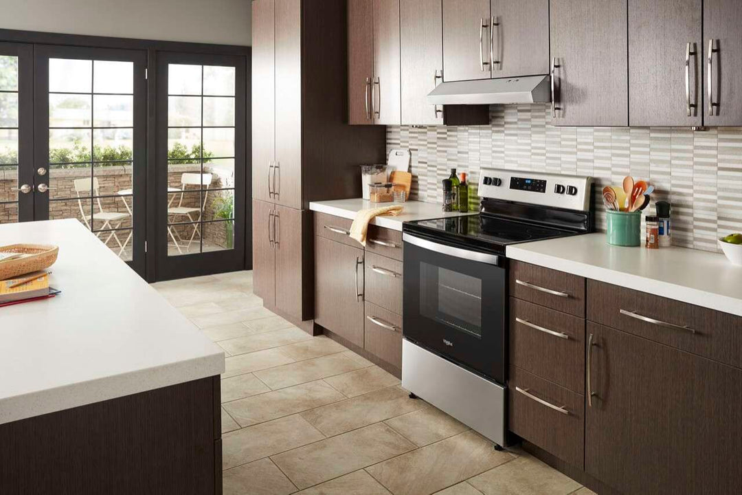 Whirlpool - 5.3 Cu. Ft. Freestanding Electric Range with Keep Warm Setting - Stainless steel_7