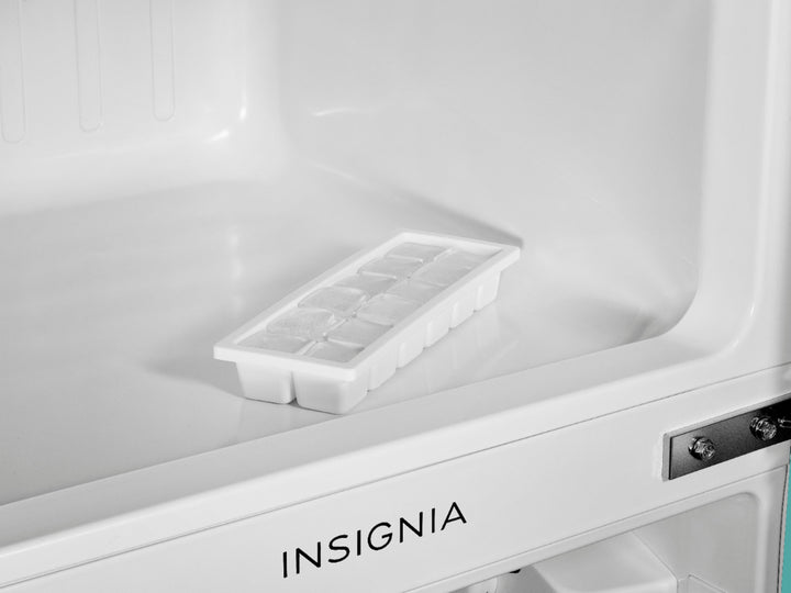 Insignia™ - Retro 3.1 cu. ft.  Mini Fridge with Top Freezer - Mint_6