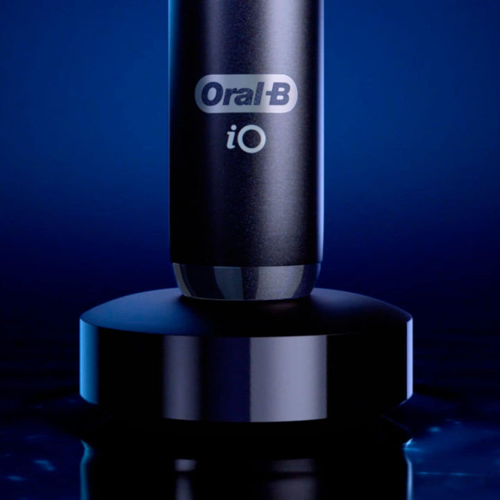 Oral-B - iO Series 7 Connected Rechargeable Electric Toothbrush - Onyx Black_5