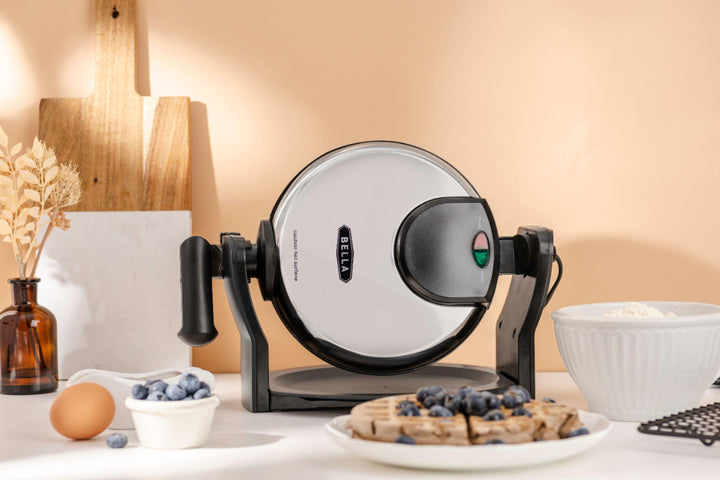 Bella - Non-Stick Rotating Belgian Waffle Maker - Stainless Steel_7