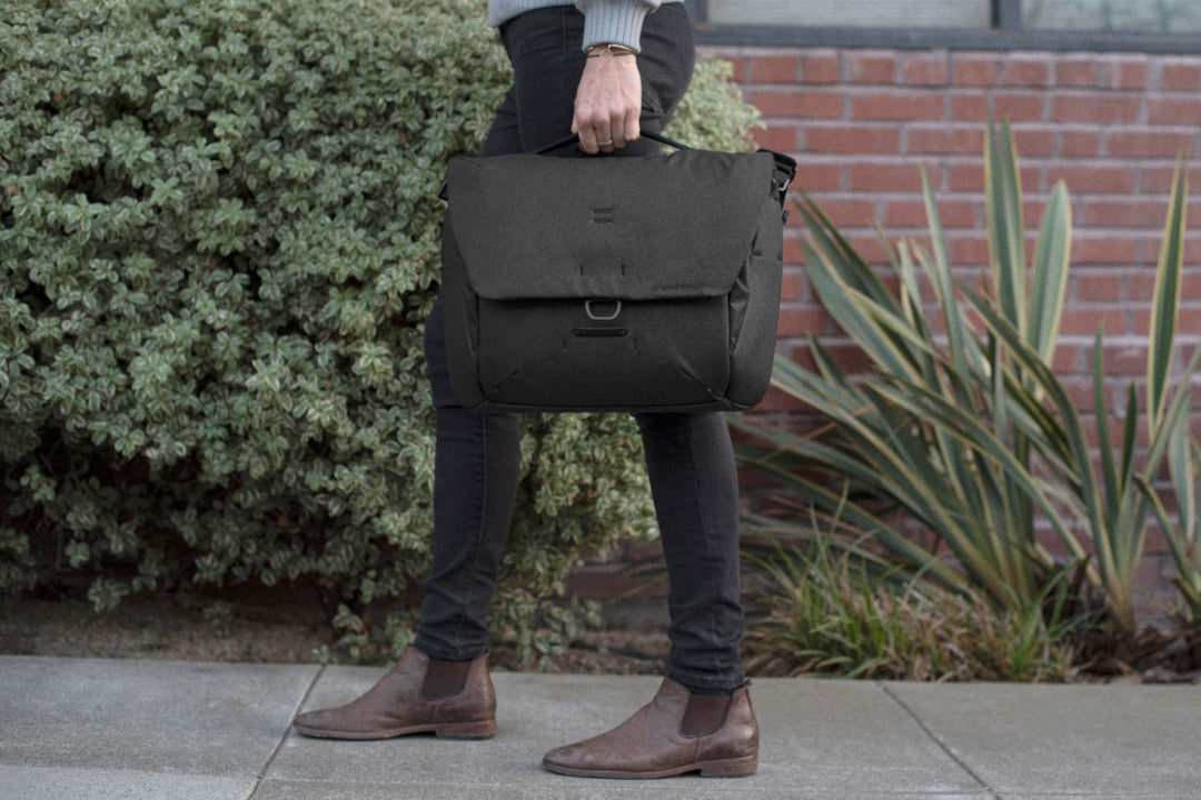 Peak Design - Everyday Messenger 13L v2 - Black_1