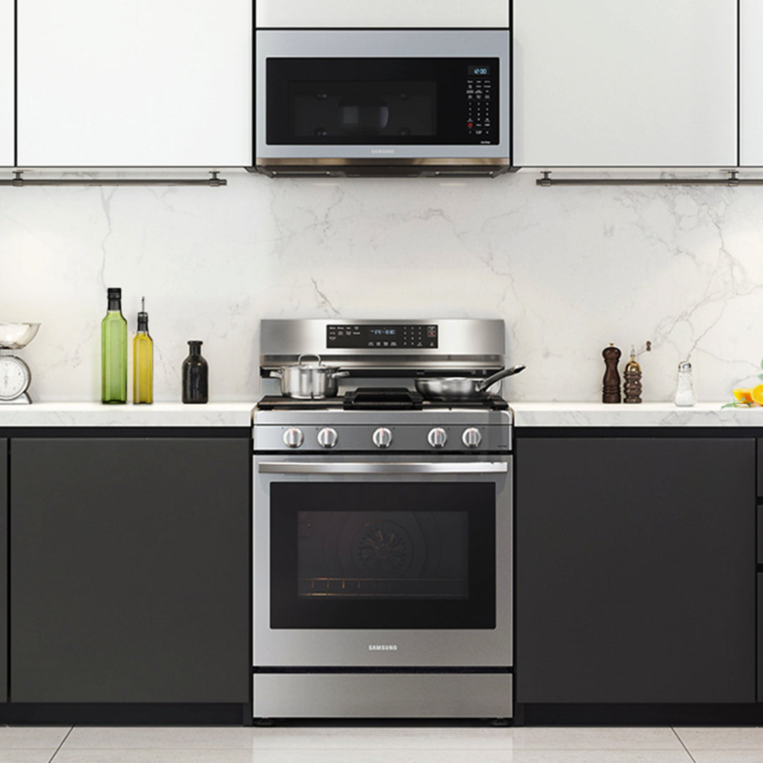 Samsung - 6.0 Cu. Ft. Freestanding Gas Convection+ Range with WiFi and No-Preheat Air Fry - Stainless steel_3