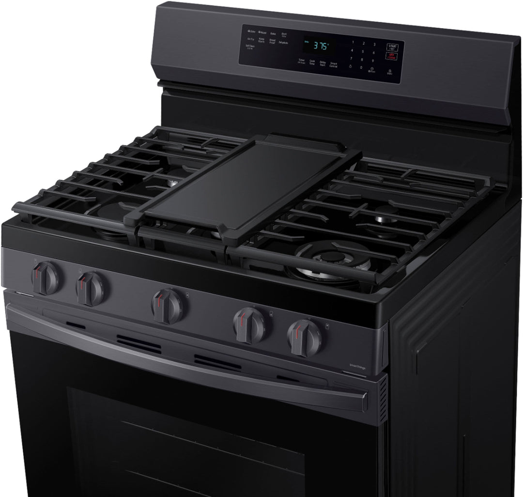Samsung - 6.0 cu. ft. Freestanding Gas Range with WiFi, No-Preheat Air Fry & Convection - Black stainless steel_4