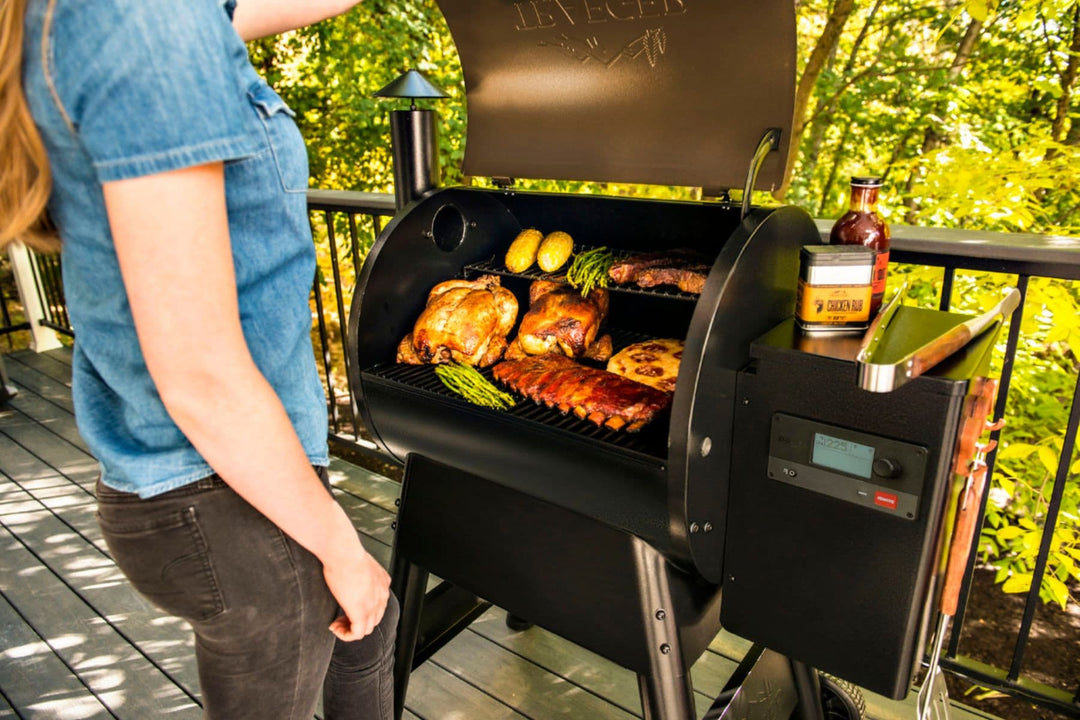 Traeger Grills - Pro 575 with WiFIRE - Black_2