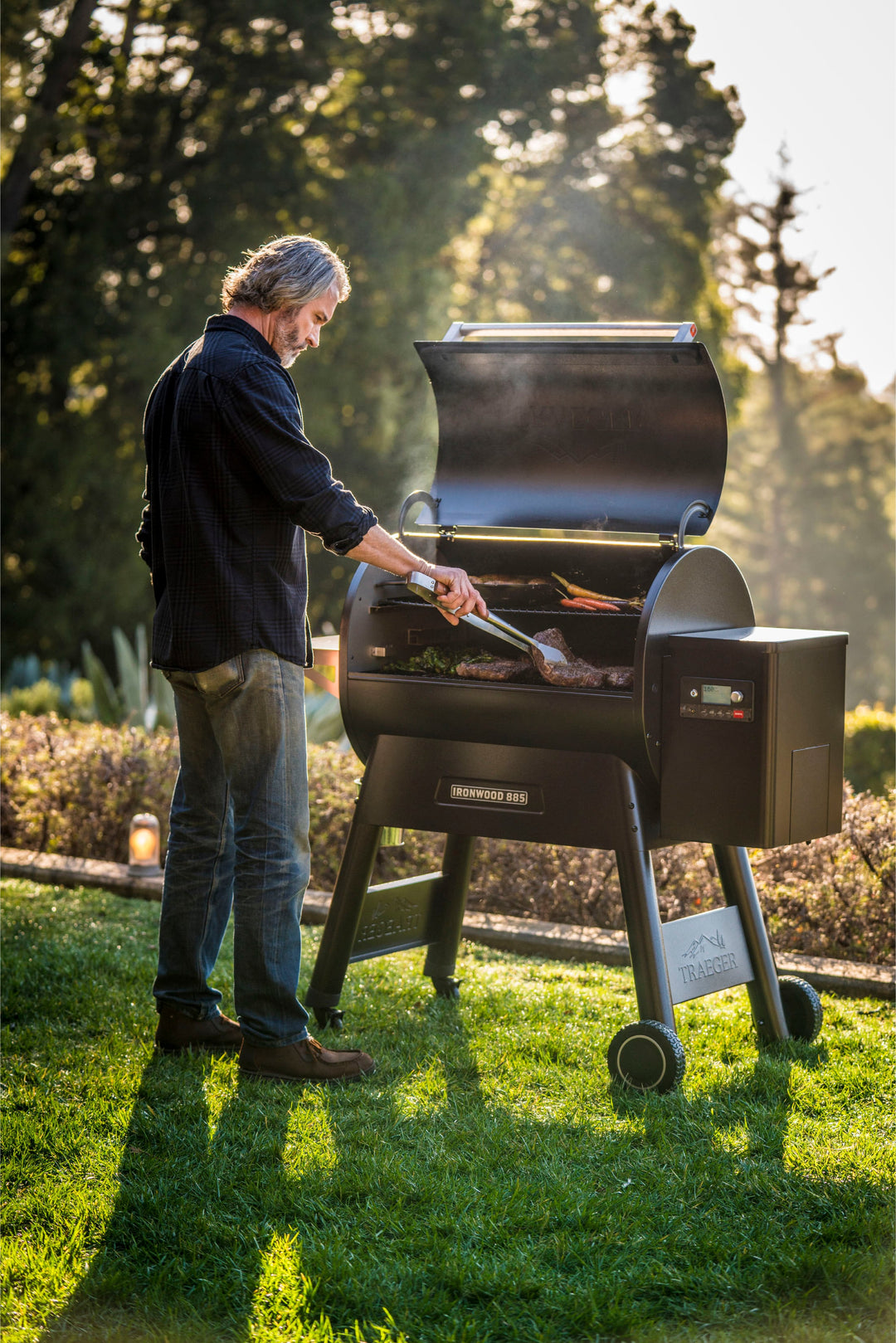 Traeger Grills - Ironwood 885 with WiFIRE - Black_13