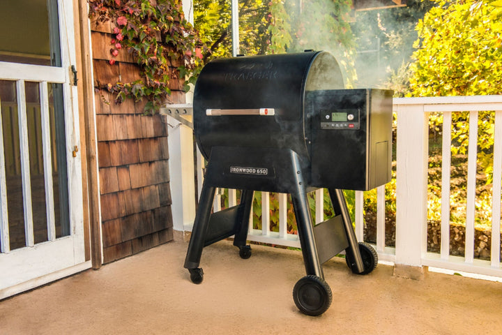 Traeger Grills - Ironwood 650 with WiFire - Black_6