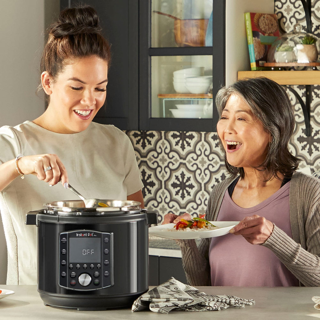 Instant Pot - 8Qt Pro Electric Pressure Cooker - Black_2