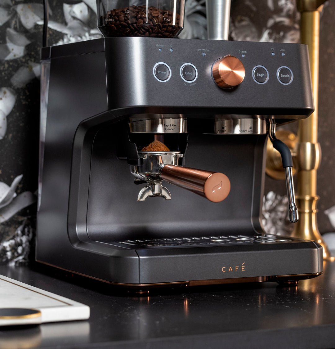 Café - Bellissimo Semi-Automatic Espresso Machine with 15 bars of pressure, Milk Frother, and Built-In Wi-Fi - Matte Black_13