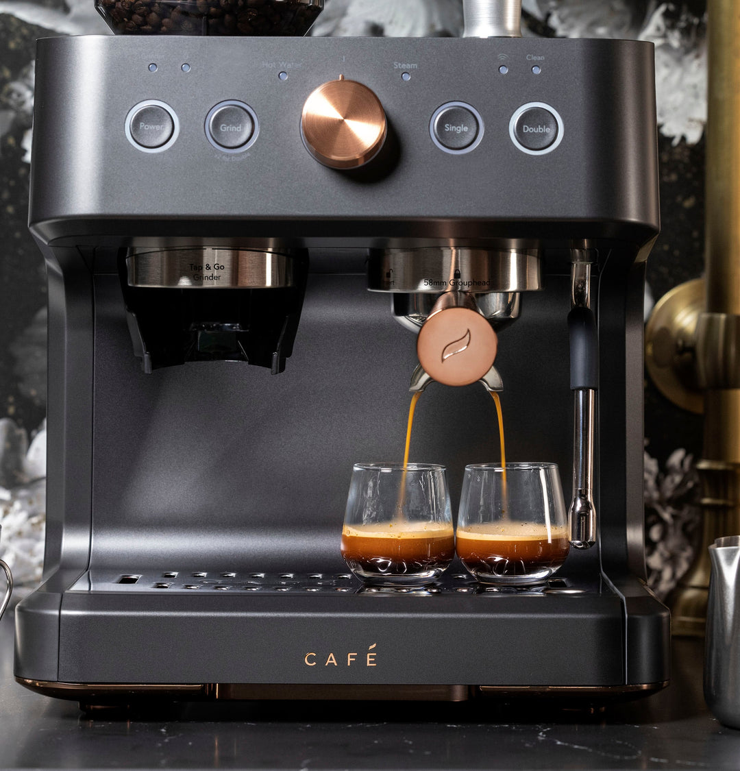 Café - Bellissimo Semi-Automatic Espresso Machine with 15 bars of pressure, Milk Frother, and Built-In Wi-Fi - Matte Black_4