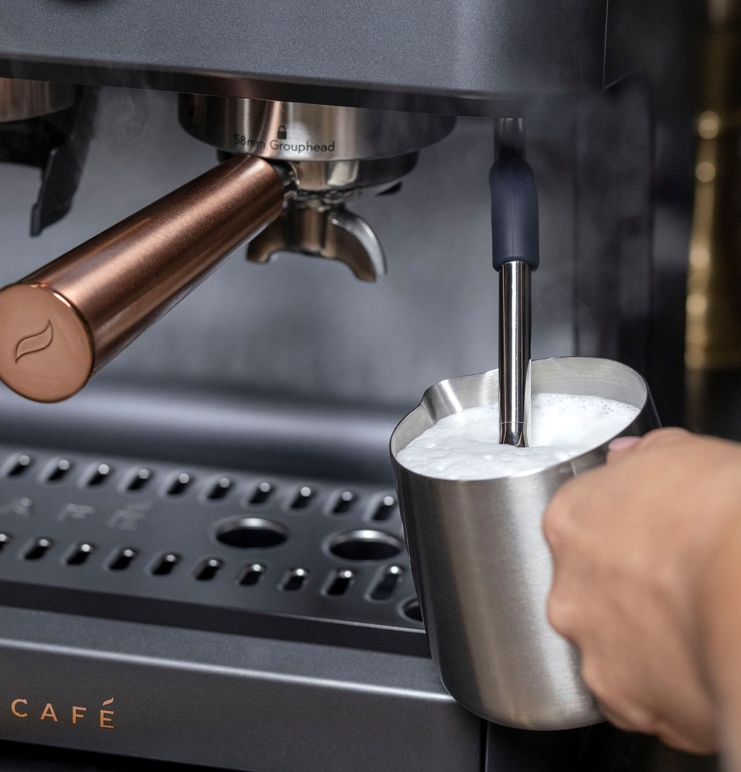 Café - Bellissimo Semi-Automatic Espresso Machine with 15 bars of pressure, Milk Frother, and Built-In Wi-Fi - Matte Black_7