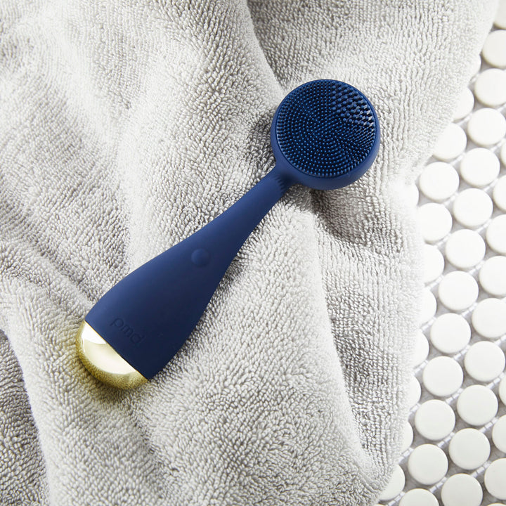 PMD Beauty - Clean Facial Cleansing Device - Navy_5