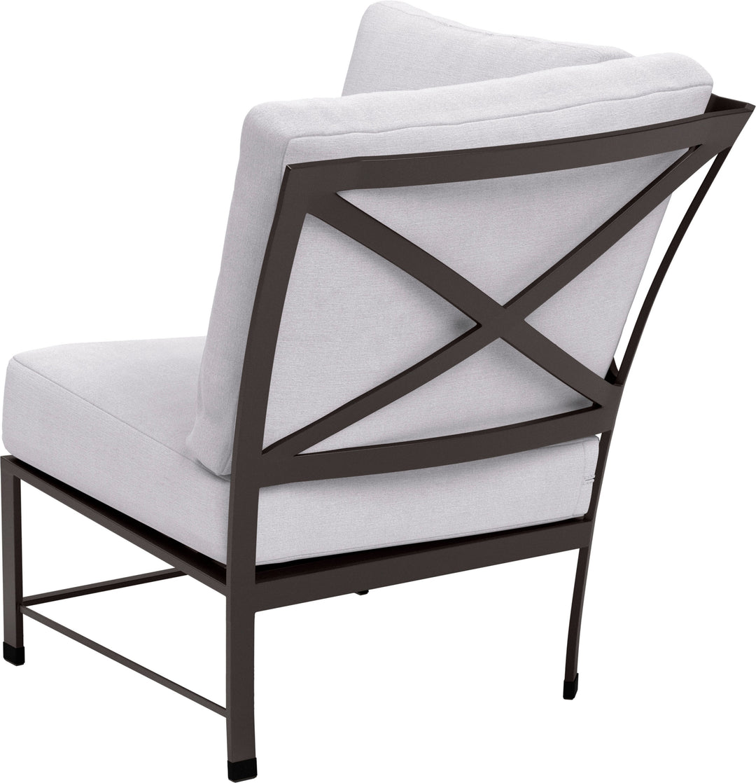 Yardbird® - Colby Outdoor 90 Degree Corner - Silver_2