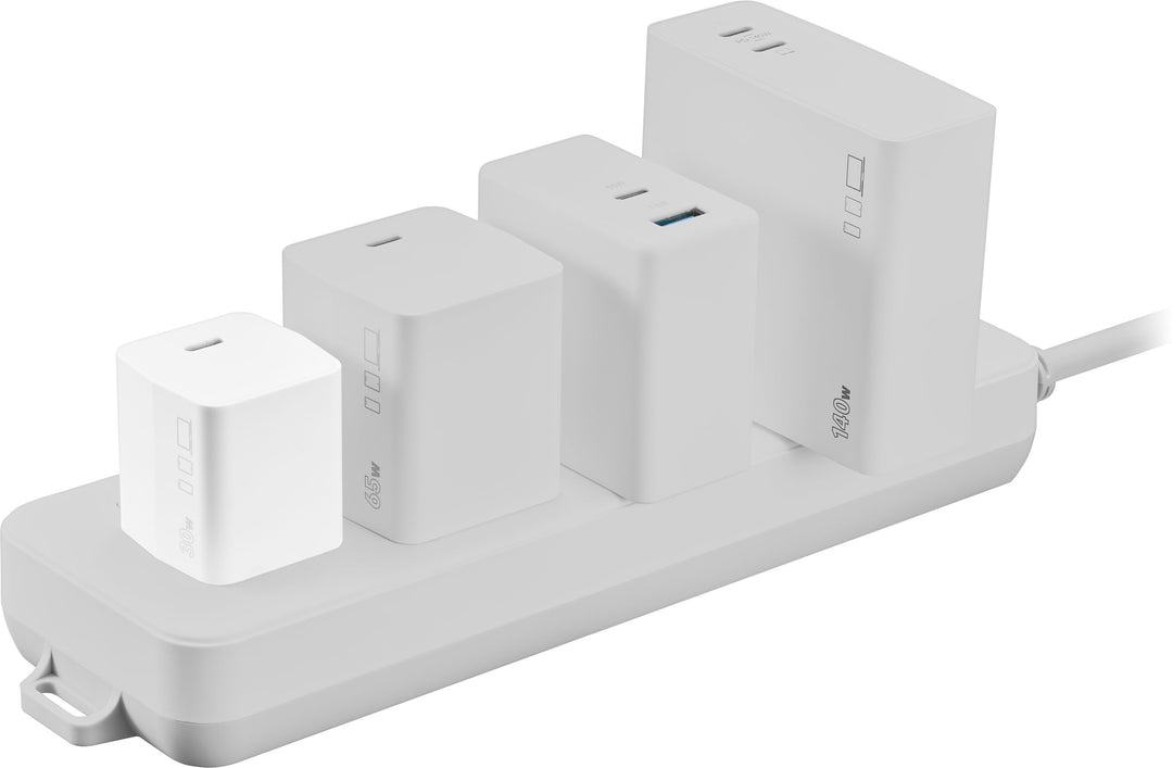 Insignia™ - 30W USB-C Super-Fast Charge Kit for iPhone 14 Pro Max, iPhone 14 Plus, iPhone 13 Pro Max - White - White_4