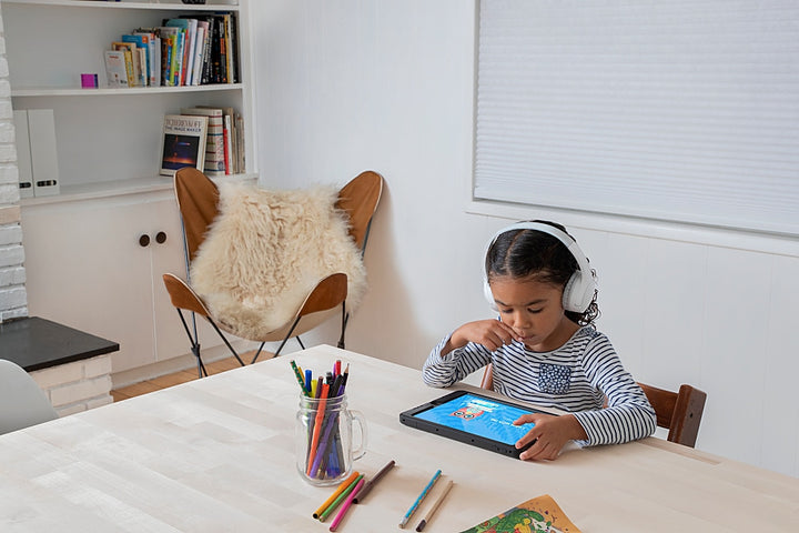 Belkin - Sound Form Mini Wireless On-Ear Headphones for Kid - White_1