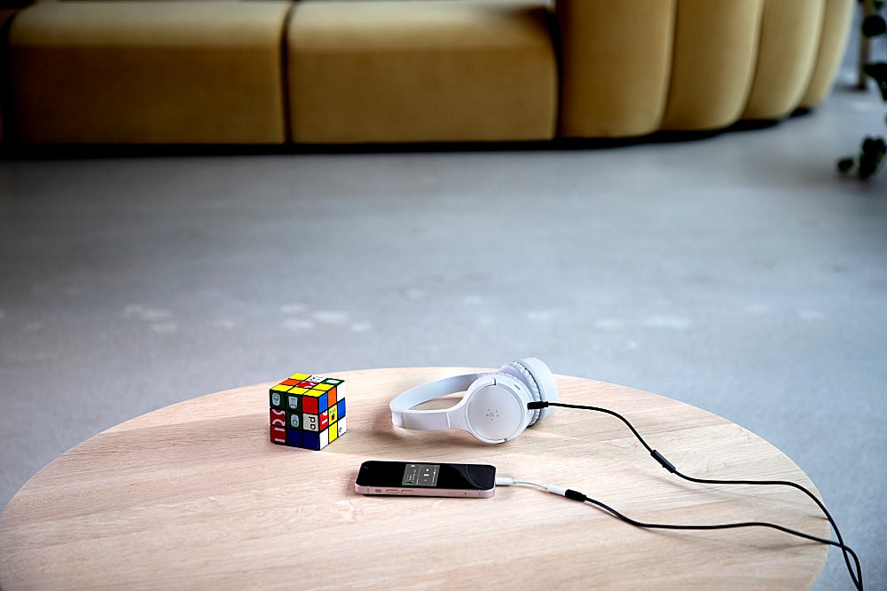 Belkin - Sound Form Mini Wireless On-Ear Headphones for Kid - White_2