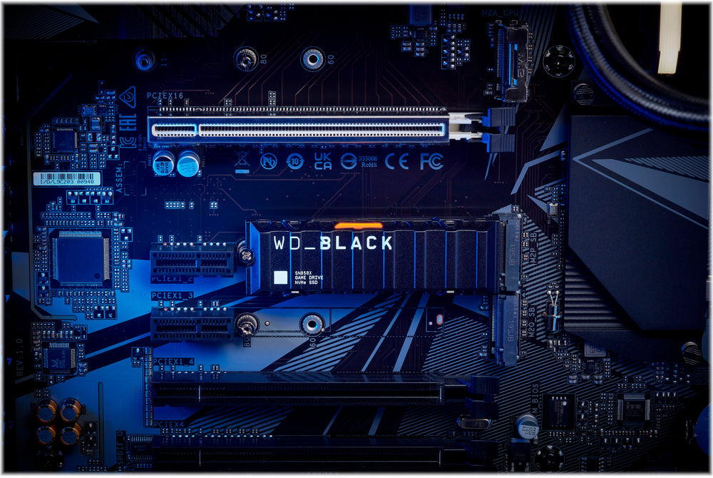 WD - WD_BLACK SN850X 2TB Internal SSD PCIe Gen 4 x4 NVMe with Heatsink for PS5 and Desktops_1