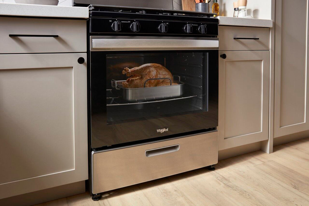 Whirlpool - 5.1 Cu. Ft. Freestanding Gas Range with Edge to Edge Cooktop - Stainless steel_12