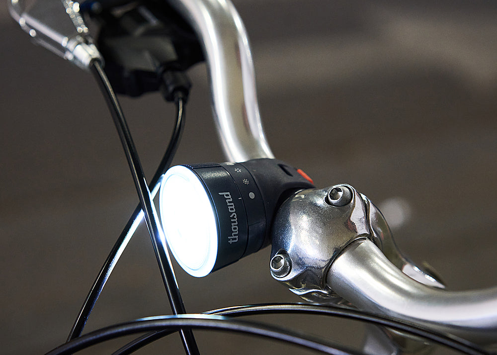Thousand - Traveler Magnetic Bike Front Light - Stealth Black_3