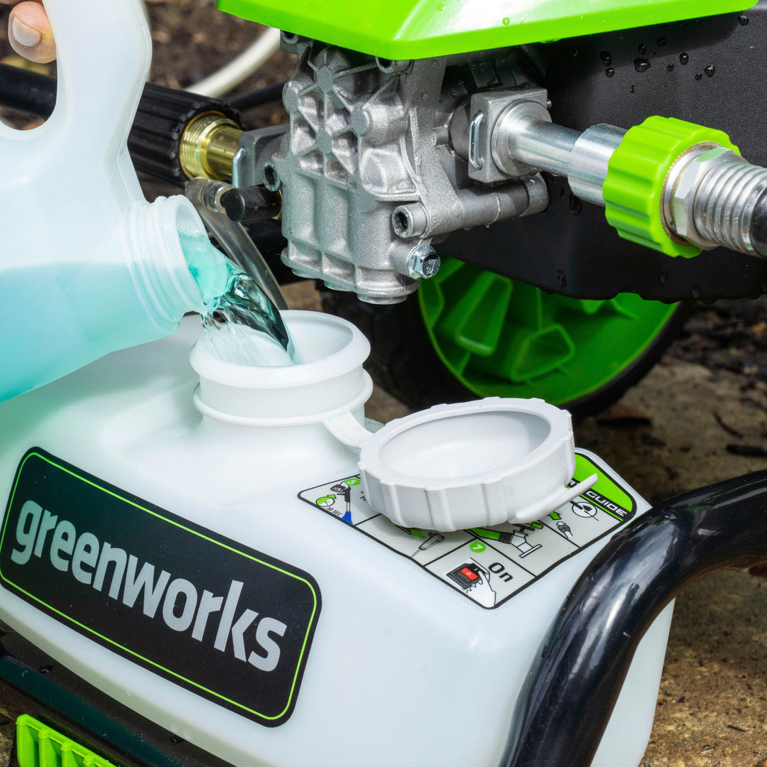 Greenworks - Electric Pressure Washer up to 1900 PSI at 1.2 GPM - Green_9