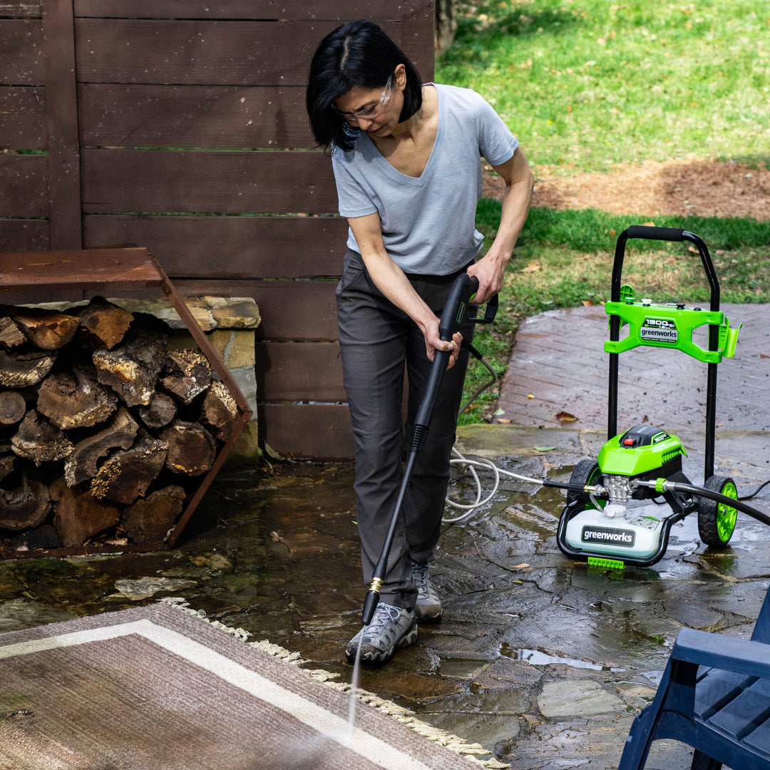 Greenworks - Electric Pressure Washer up to 1900 PSI at 1.2 GPM - Green_6