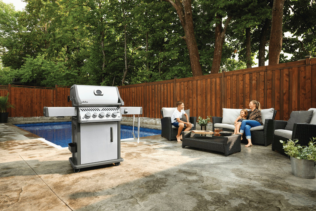 Napoleon - Rogue SE 425 Propane Gas Grill with Side and Rear Burners - Stainless Steel_1